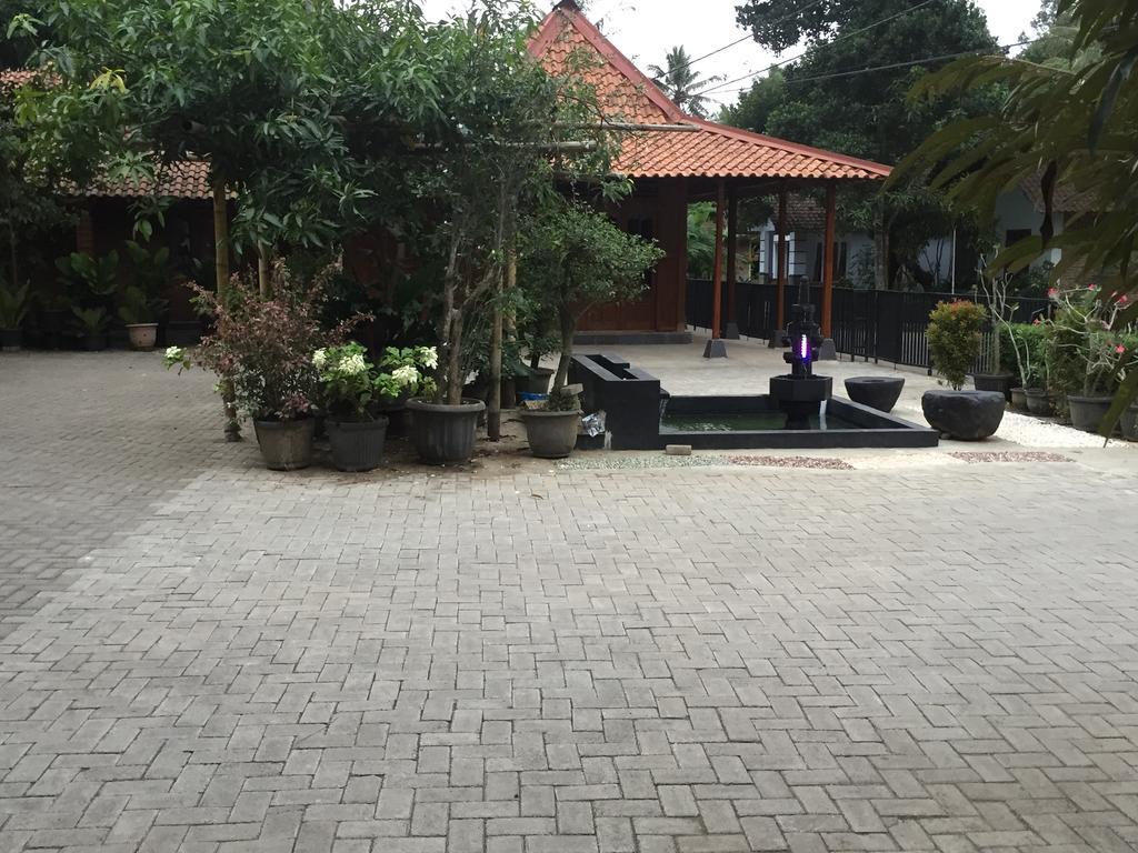 Anugrah Borobudur Magelang Buitenkant foto